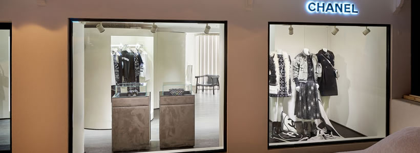 Chanel Pop-Up Store in Courchevel - Luxury RetailLuxury Retail